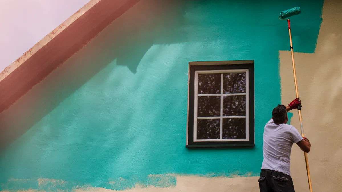 Cómo pintar un frente de casa sin ser albañil y sin poner en riesgo tu seguridad